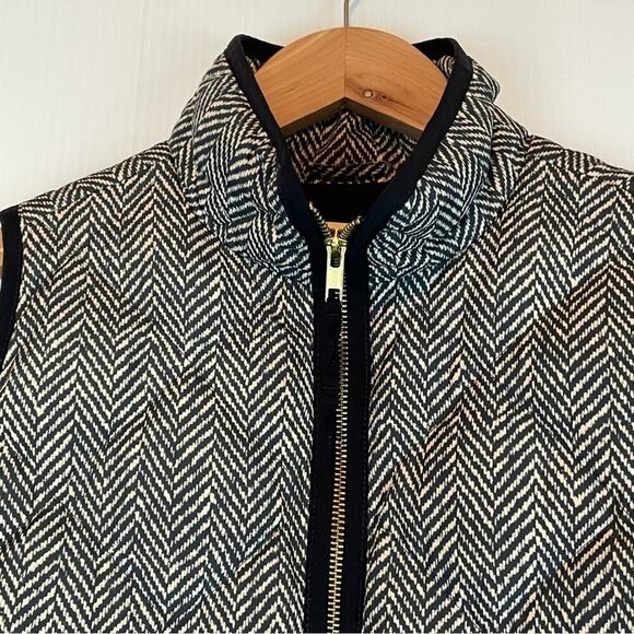 J. Crew herringbone quilted style full zip vest with pockets black trim size XS - Picture 10 of 13